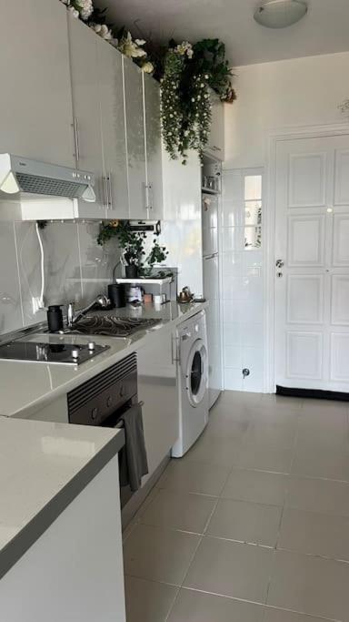 Apartamento Marina Del Sol 121 Фуeнхирола Екстериор снимка