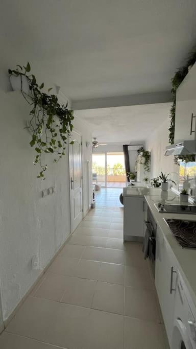 Apartamento Marina Del Sol 121 Фуeнхирола Екстериор снимка