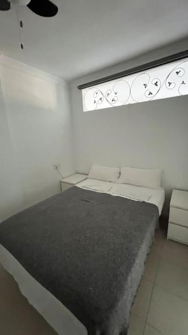 Apartamento Marina Del Sol 121 Фуeнхирола Екстериор снимка