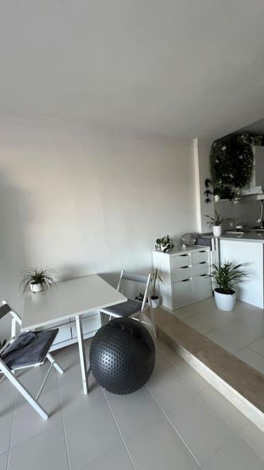 Apartamento Marina Del Sol 121 Фуeнхирола Екстериор снимка
