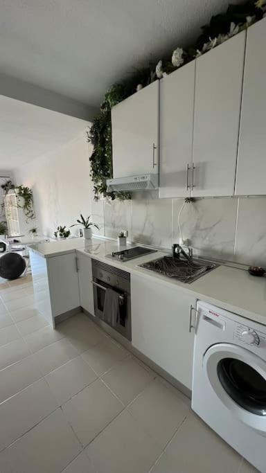 Apartamento Marina Del Sol 121 Фуeнхирола Екстериор снимка